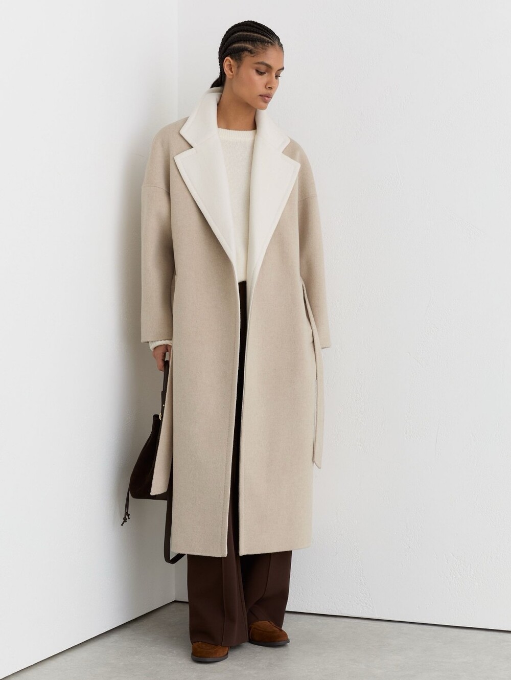 REISS Marcela two tone blindseam coat - Picture 2 of 13
